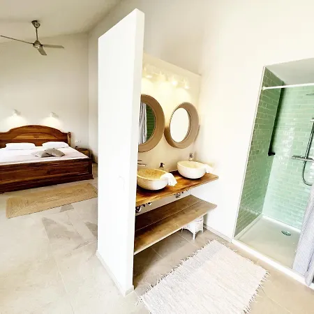 אתר קמפינג Casa Tuia *