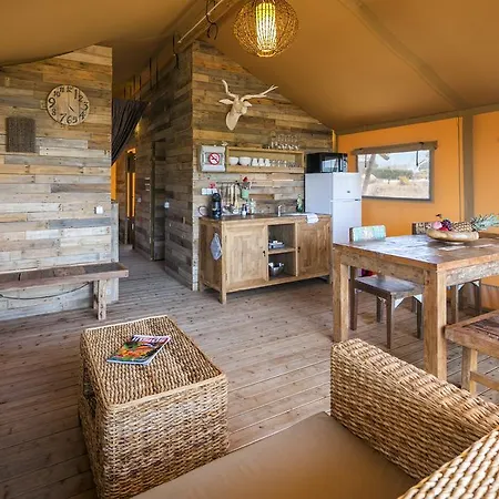 אתר קמפינג Casa Tuia