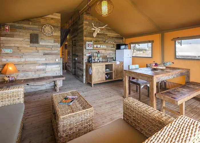 مكان تخييم Casa Tuia